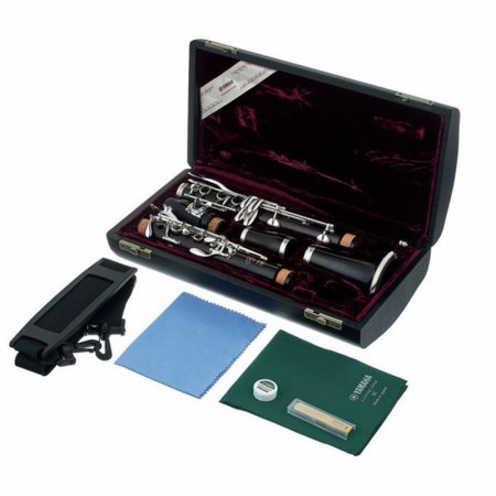 Clarinete Yamaha YCL-650 17-key Silverplated - Sanganxa.com